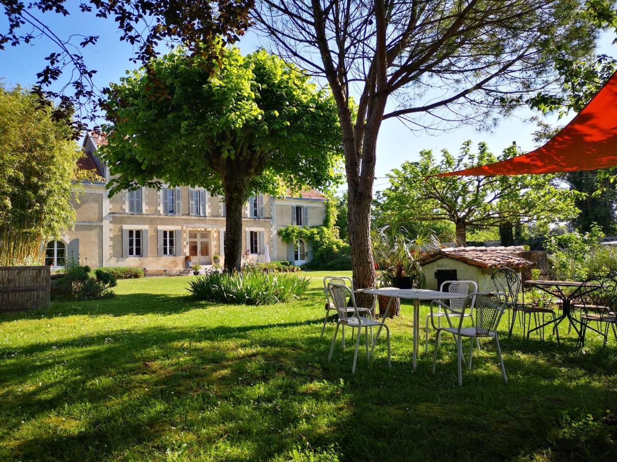 La Burie Bed & Breakfast Saint-Savinien Eksteriør bilde